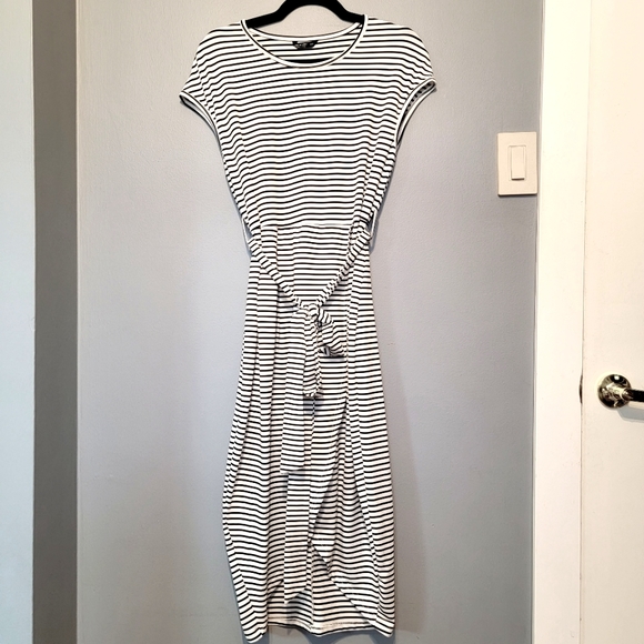 🤑2 for 20🥳 Tulip Curvy Girl Essential Dress striped black & white XL - Picture 1 of 7